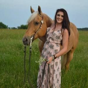 Meet your Posher, Alli